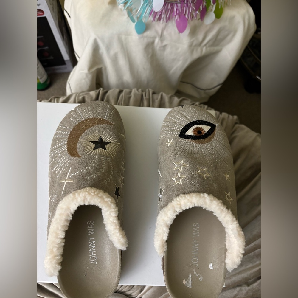 Johnny Was Women's Starry Embroidered Flat Mules - BeigeTaupe Grey
